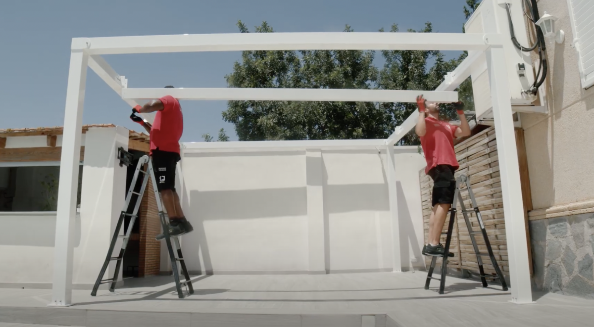 instalación de pérgolas motorizadas